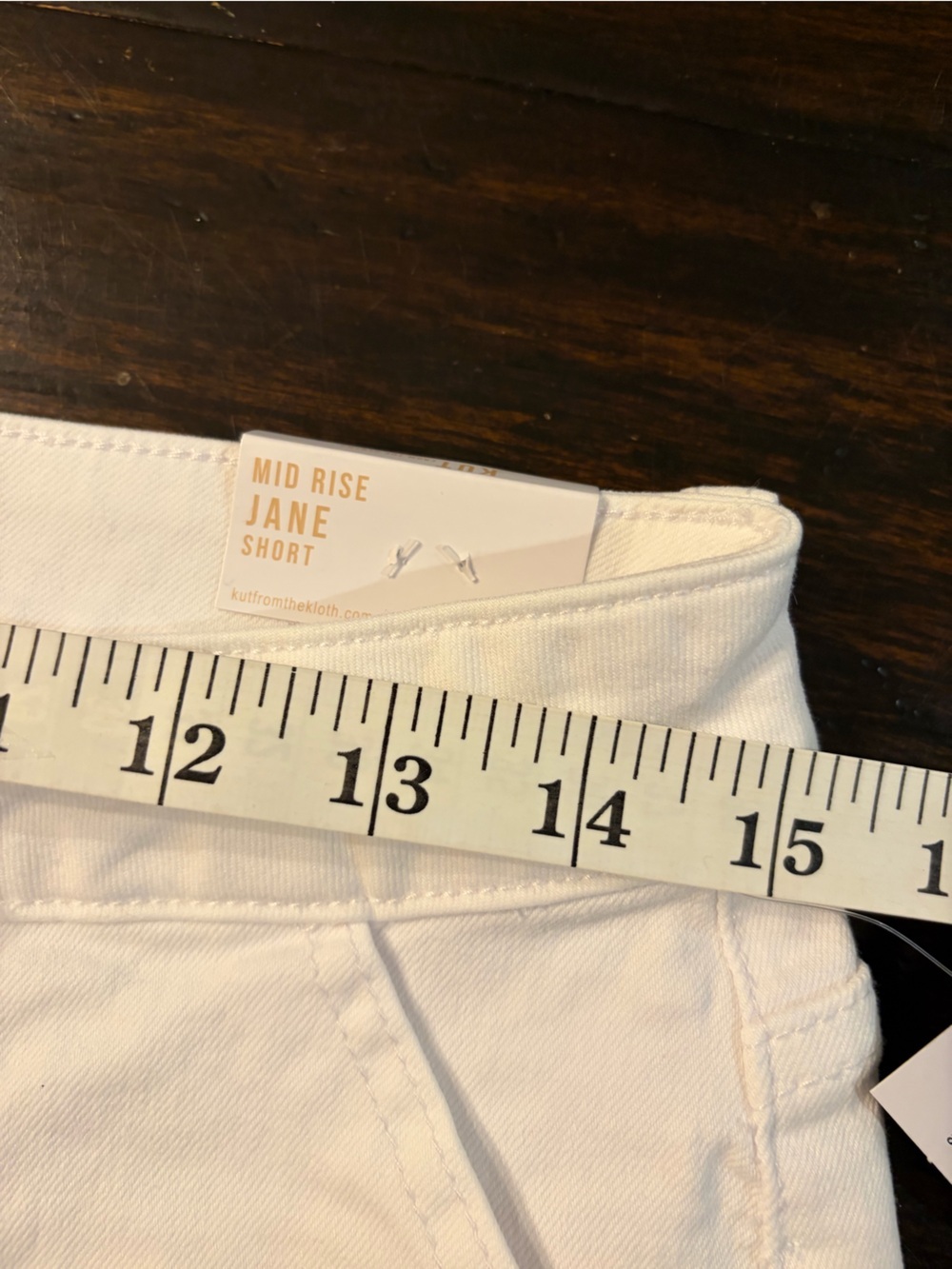NWT ✨ Kut from the Kloth white Cargo Pocket Jane Shorts mid rise size 4 - Picture 6 of 7